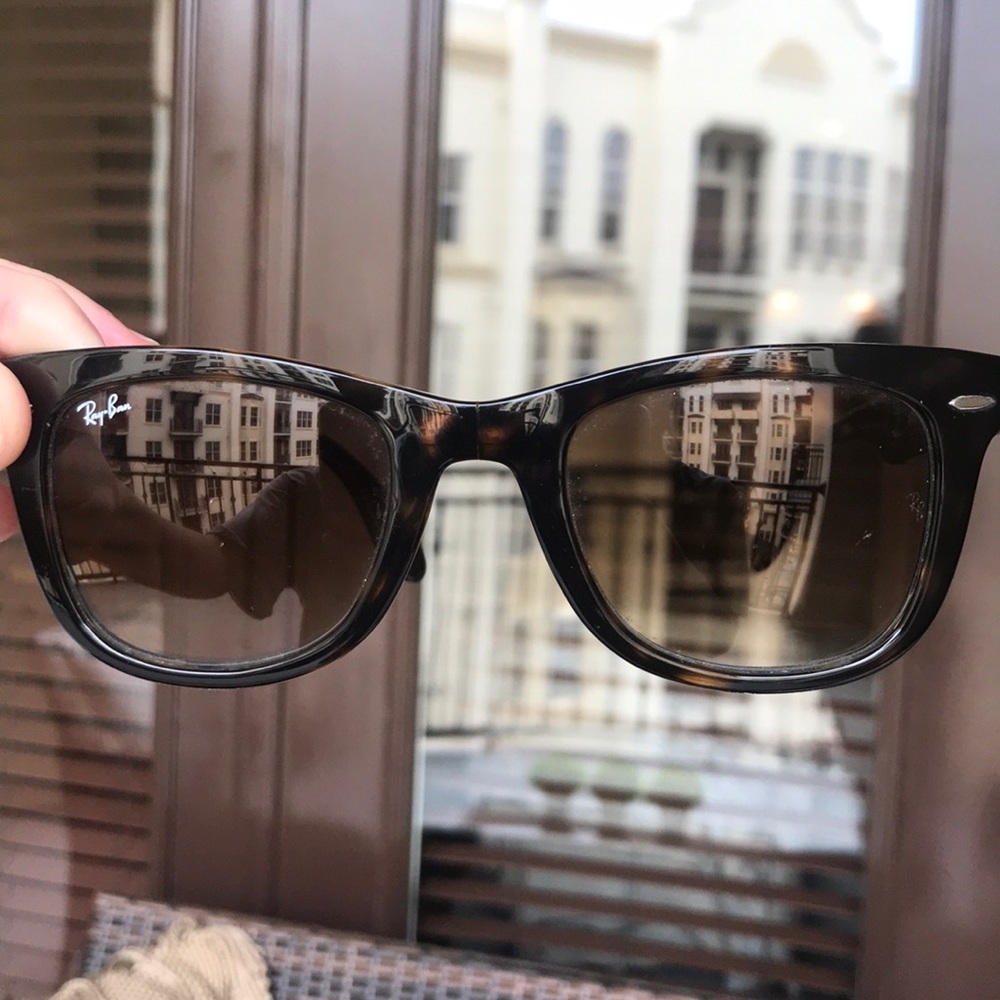 Ray-Ban Folding Tortoise Wayfarer